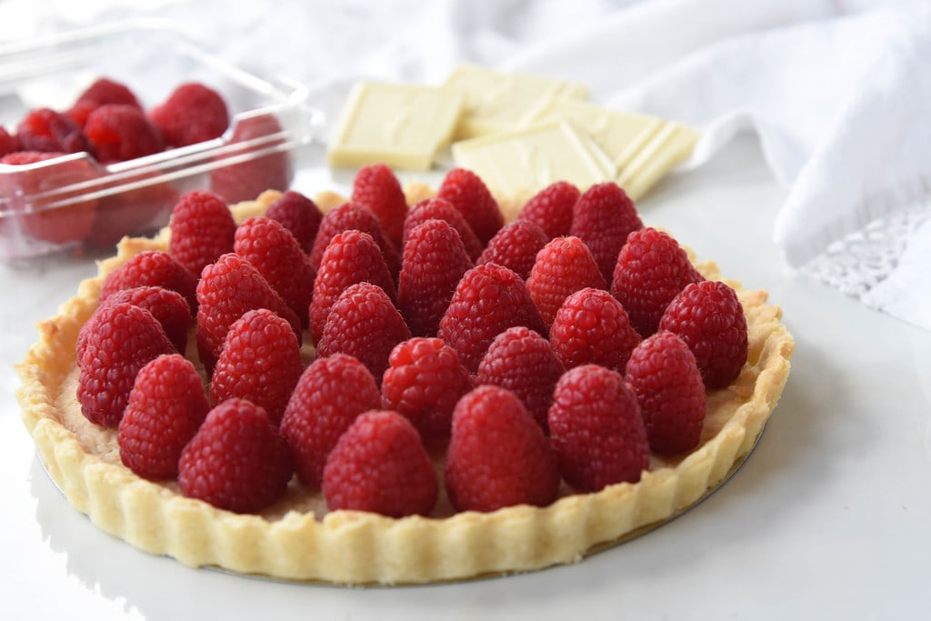 raspberry white chocolate tart