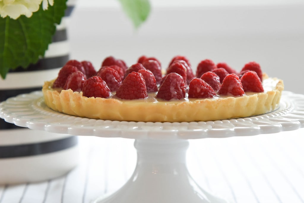 raspberry white chocolate tart