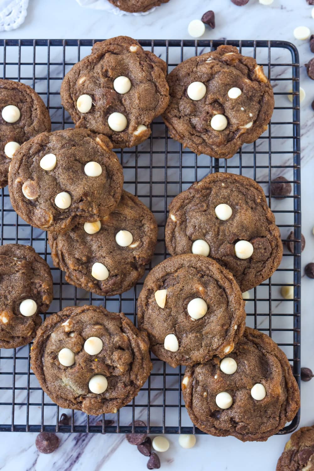 hot chocolate cookies overhead shot