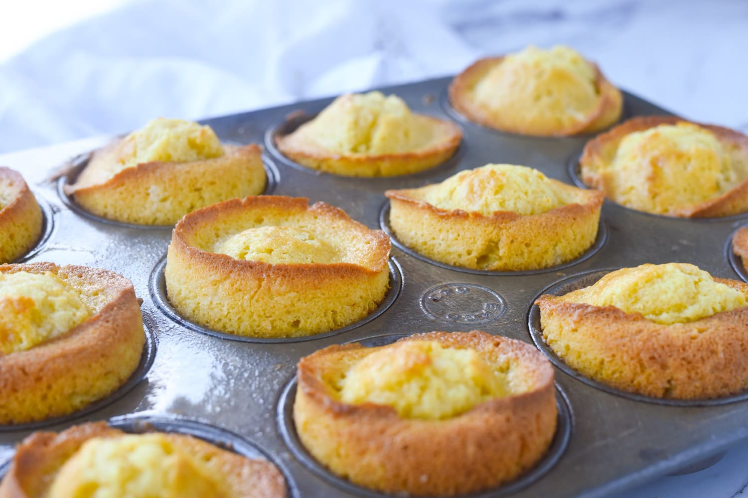 marmalade muffins in a muffin tip