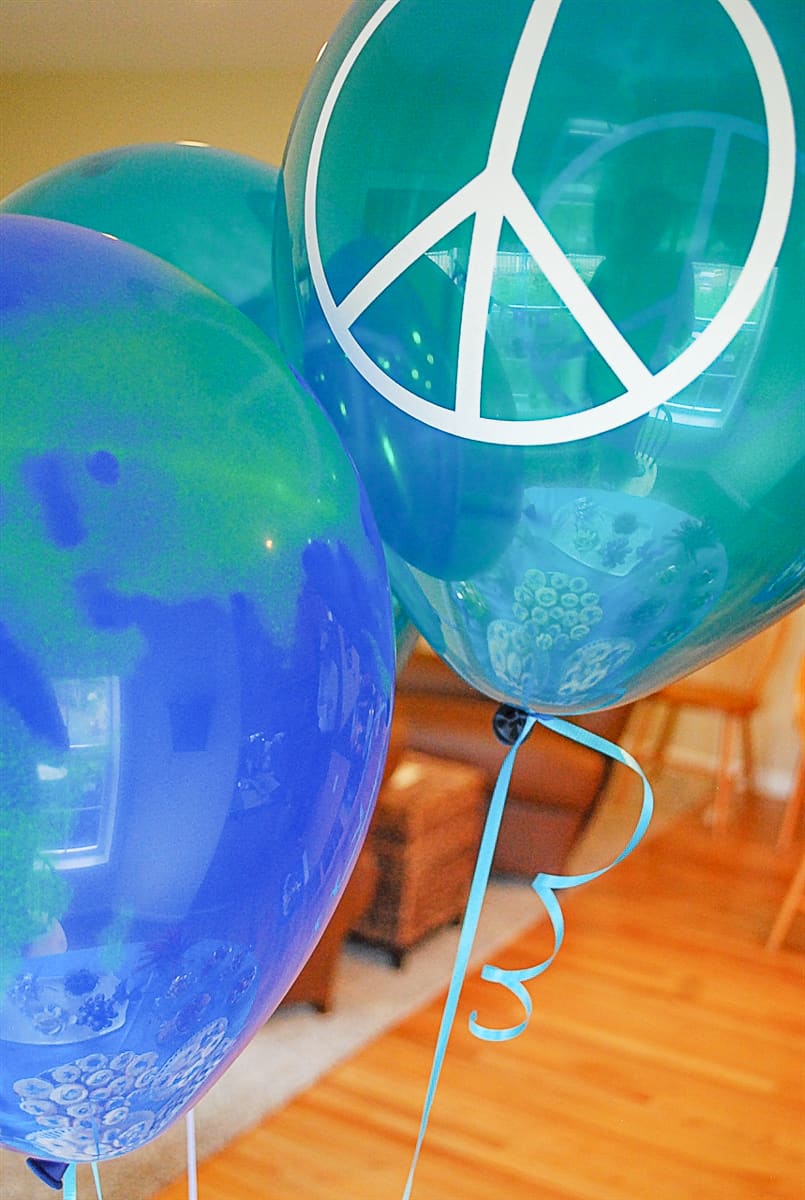 Balloon with peace sign