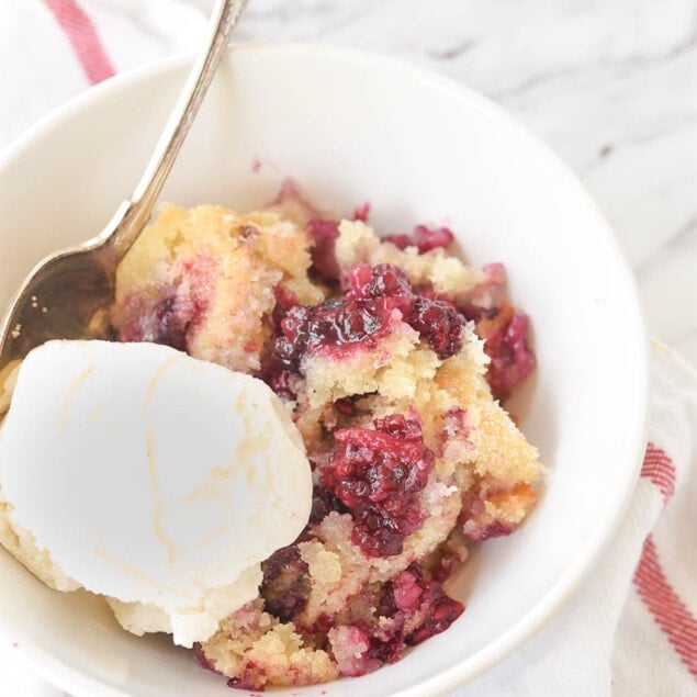 marionberry cobbler with ice cream