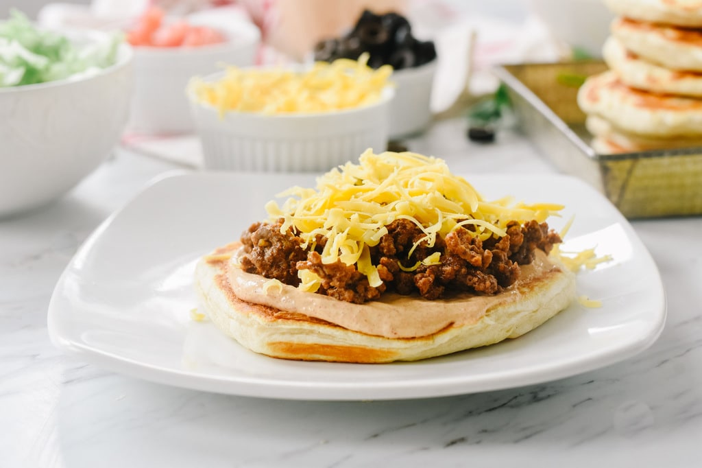 Taco Flatbread with meat and cheese