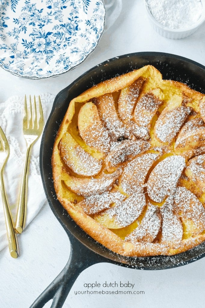 Apple Dutch Baby in a cast iron pan