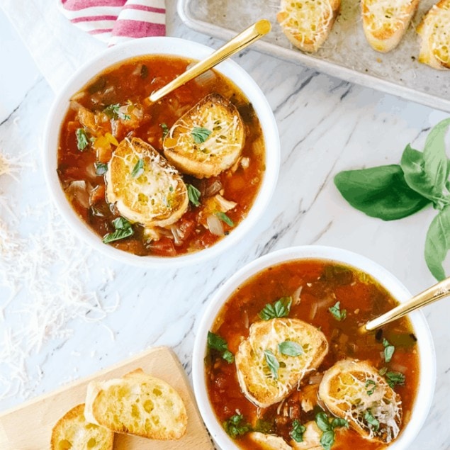 chicken parm soup in two bowls