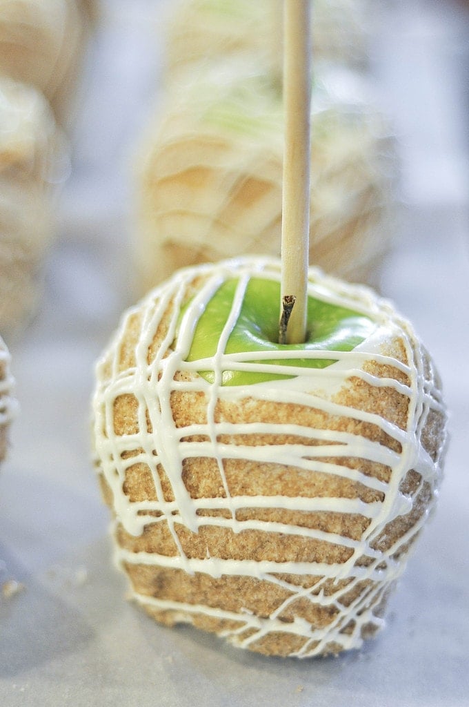 Apple Pie Caramel Apples