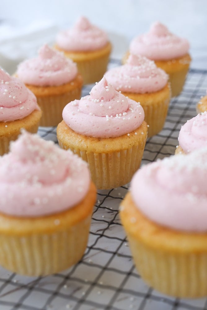 pink frosted cupcakes