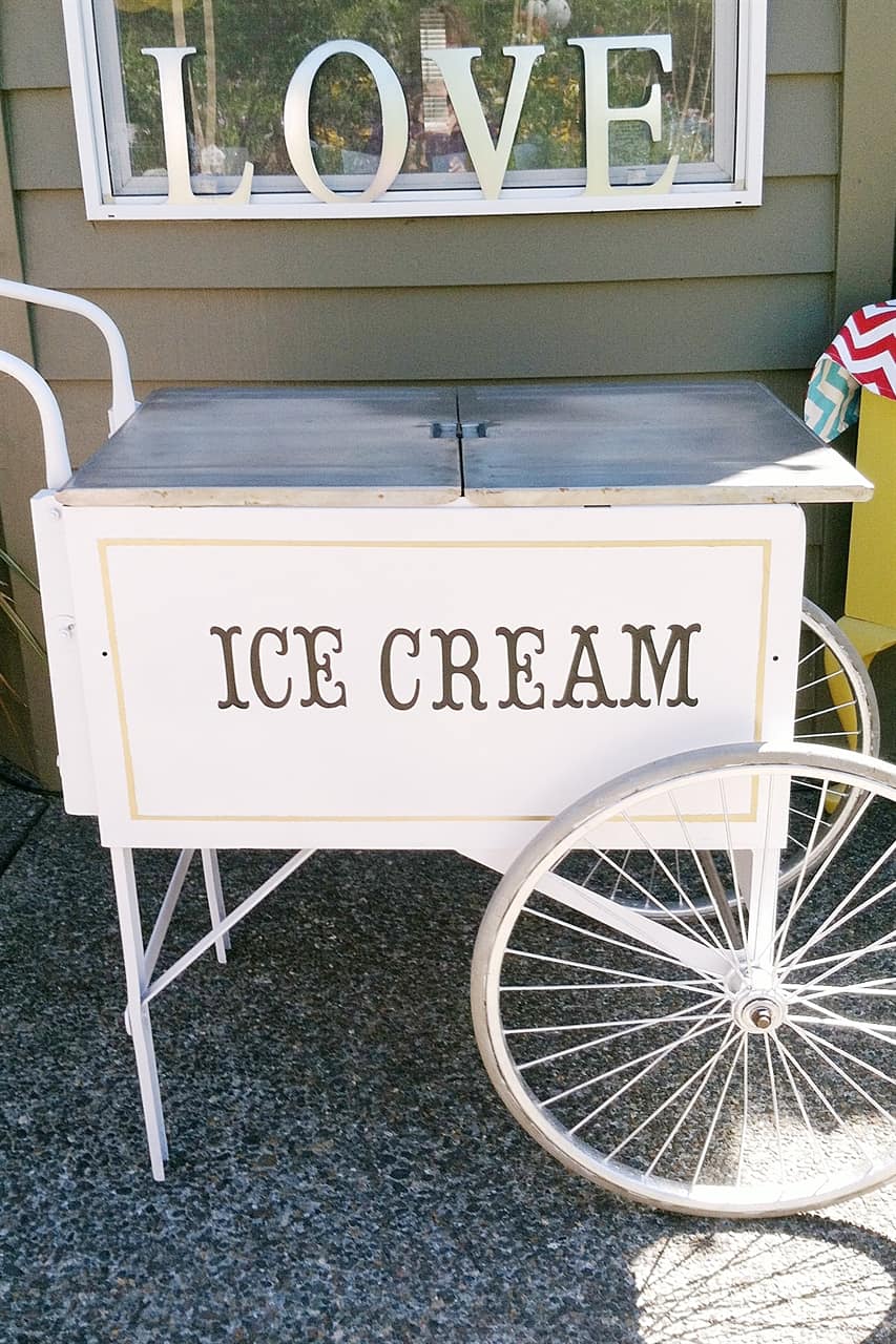 ice cream cart