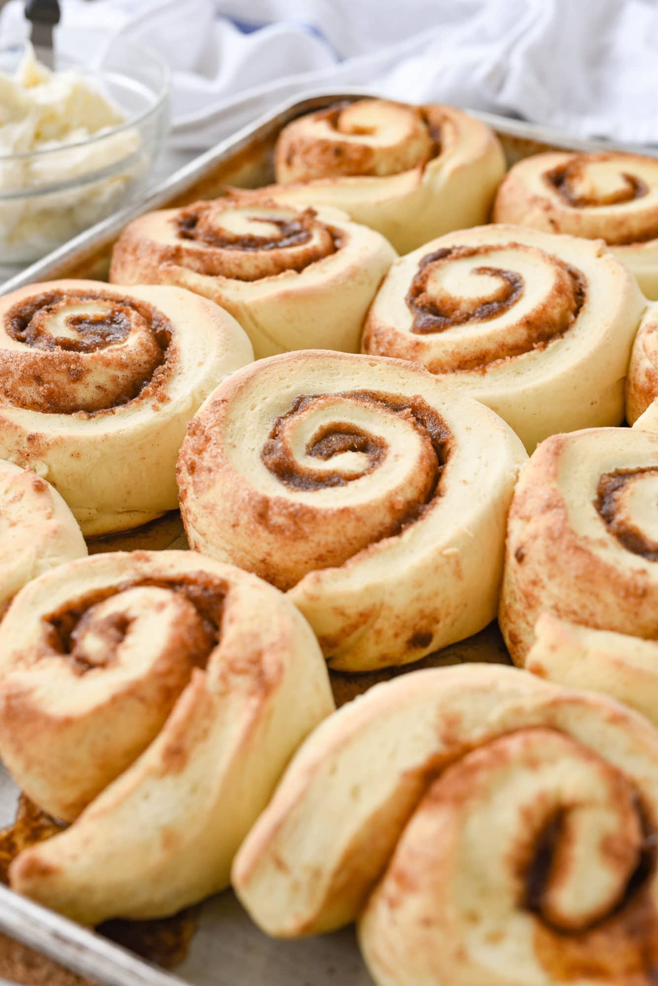 baked cinnamon rolls