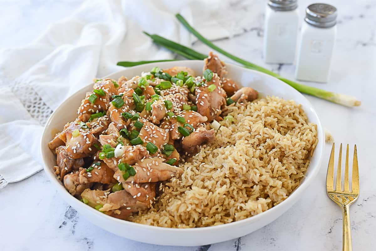 WHITE BOWL OF CROCKPOT SESAME CHICKEN