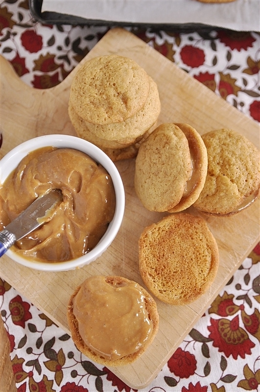 Dulce de Leche Sandwich Cookie & Eagle Brand Giveaway {150.00 value}