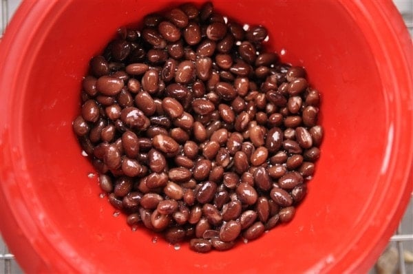 bowl of rinsed black beans