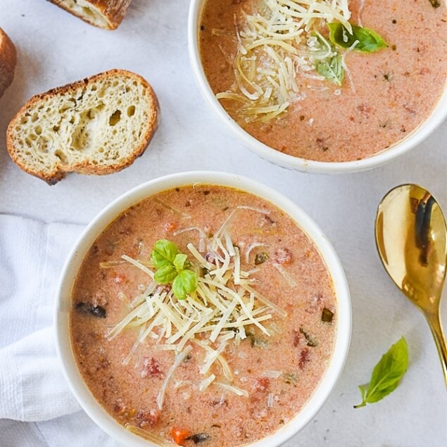 overhead shot of crock pot tomato basil soup