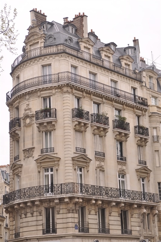 Paris Building