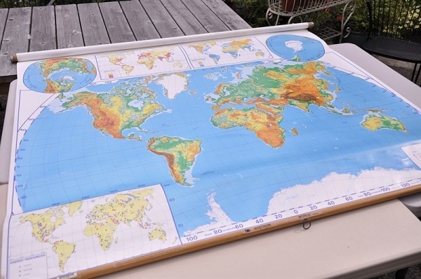 retractable map