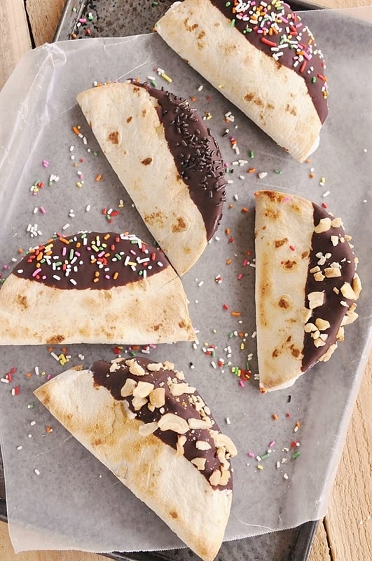 overhead shot of ice cream tacos