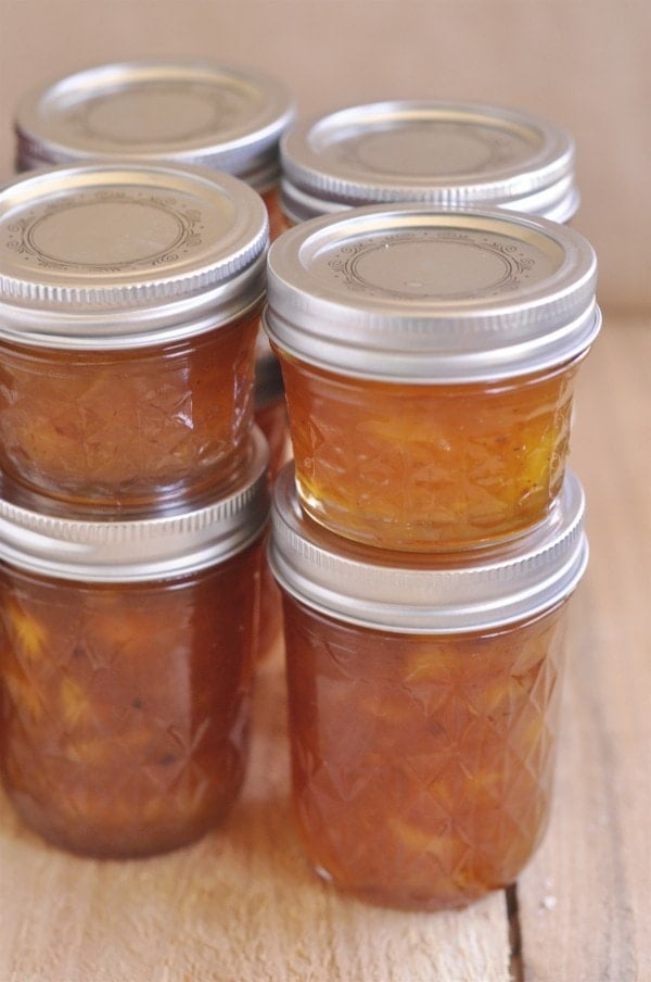 jars of peach jam