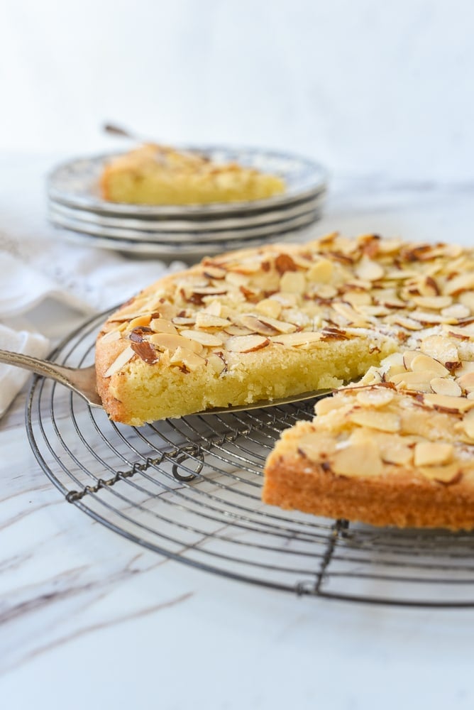 sliced almond torte