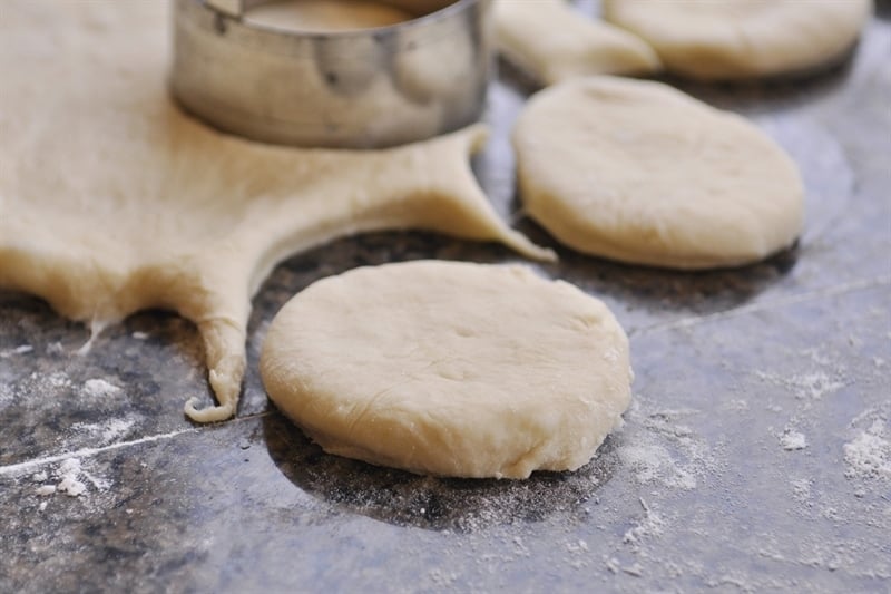 cutting out parkerhouse rolls