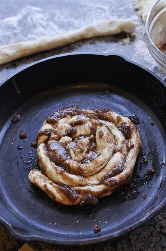 Skillet Cinnamon Rolls Recipe