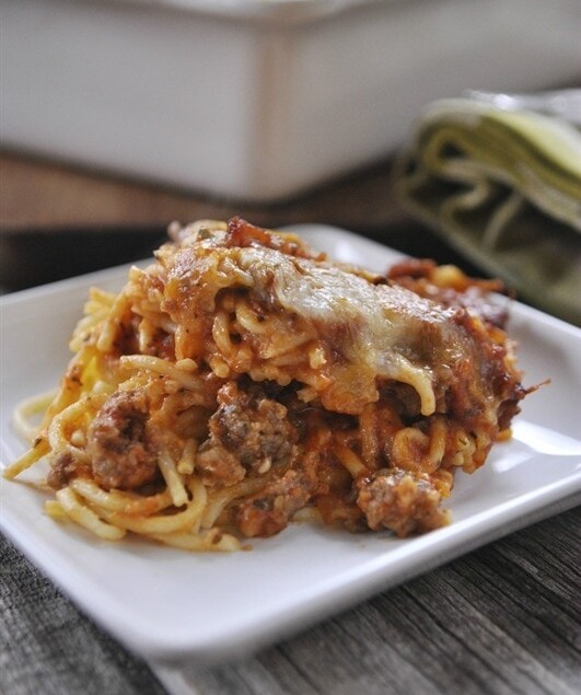 plate of baked spaghetti