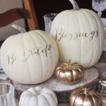 thanksgiving table decor with pumpkins