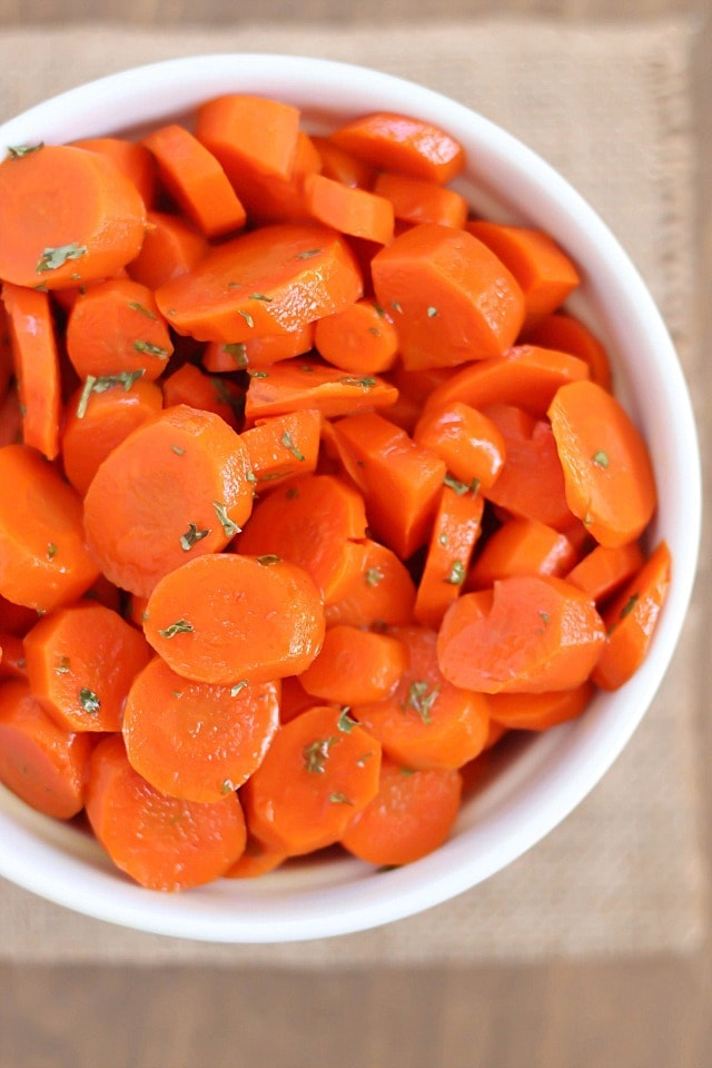 EASY GLAZED CARROTS