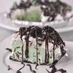 grasshopper pie with hot fudge sauce