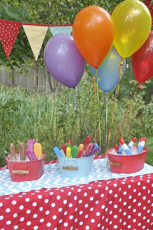 Host a Popsicle Party to celebrate the end or beginning of school!