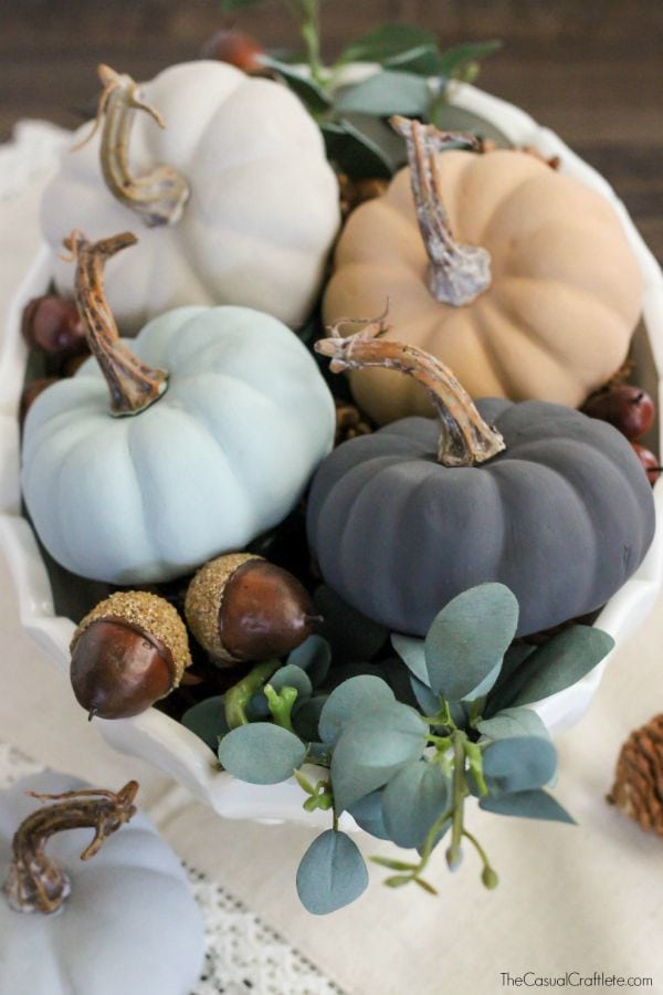 Vintage-Chalky-Finish-Paint-Pumpkins-beautiful-neutral-colors-for-fall