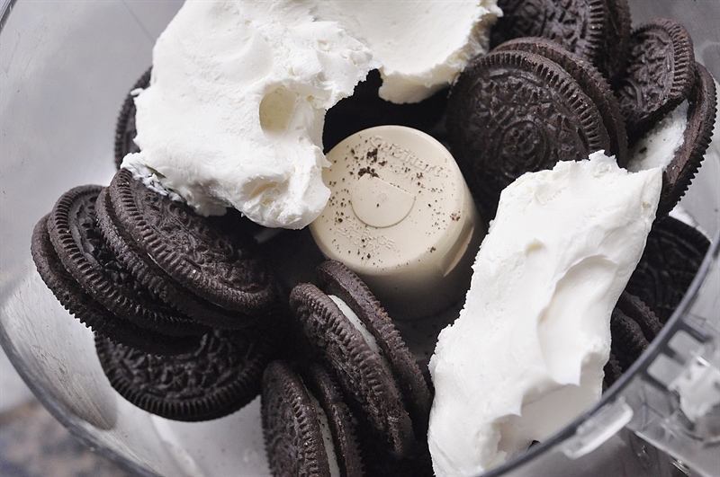 White Chocolate Oreo Cookie Balls