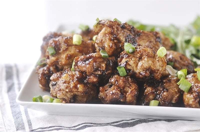 Balsamic & Roasted Garlic Chicken Wings super bowl appetizer