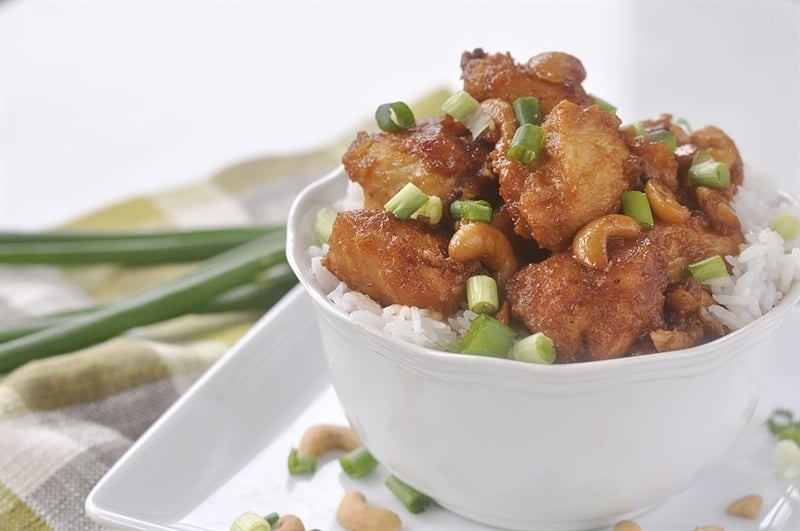 crockpot cashew chicken over rice