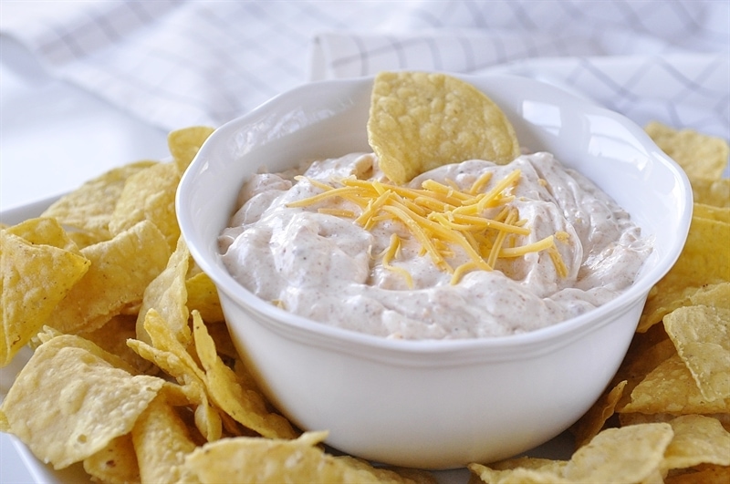 Chili Con Queso Dip