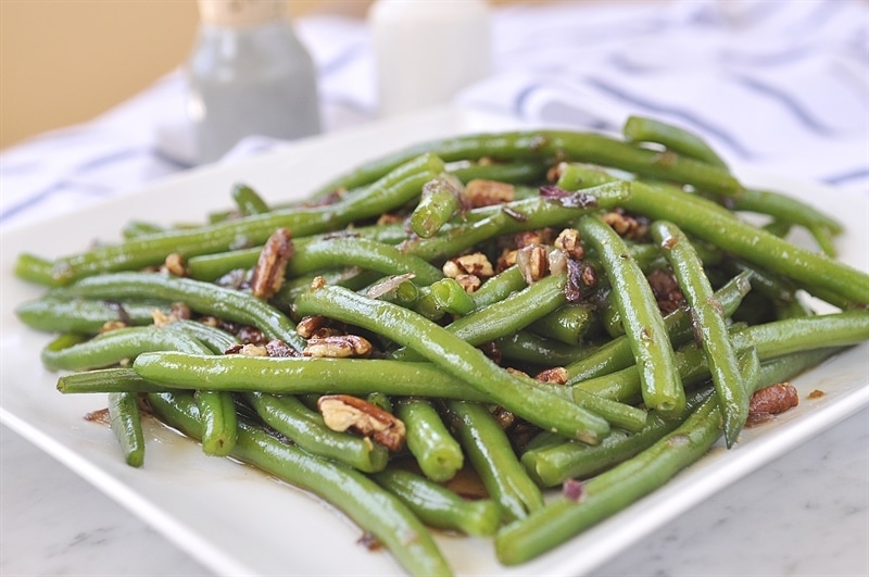 Green Beans with Caramelzied Pecans