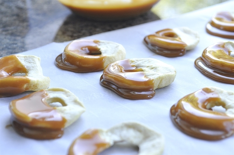 Apple Pie Caramel Apple SLices