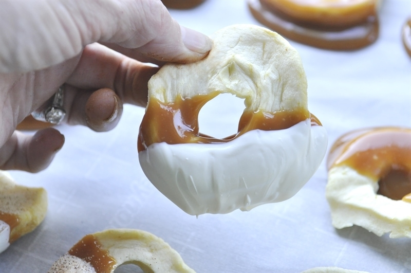 Apple Pie Caramel Apple SLices