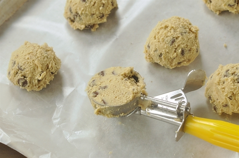 Bakery Style Chocolate Chip Cookies