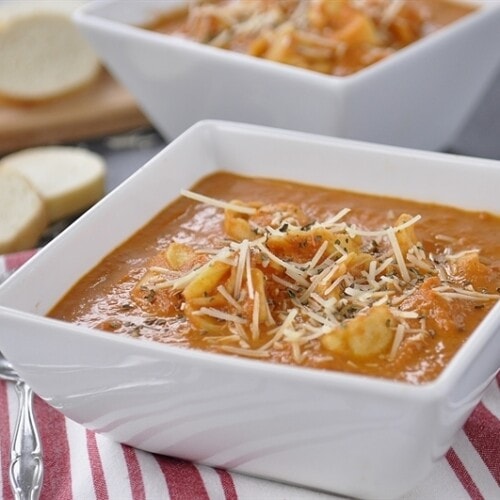 Sundried Tomato Tortellini Soup is comfort at it's finest.