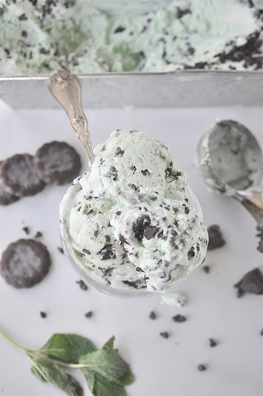 No Churn Mint Chocolate Cookie Ice Cream