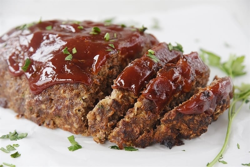 sliced meatloaf