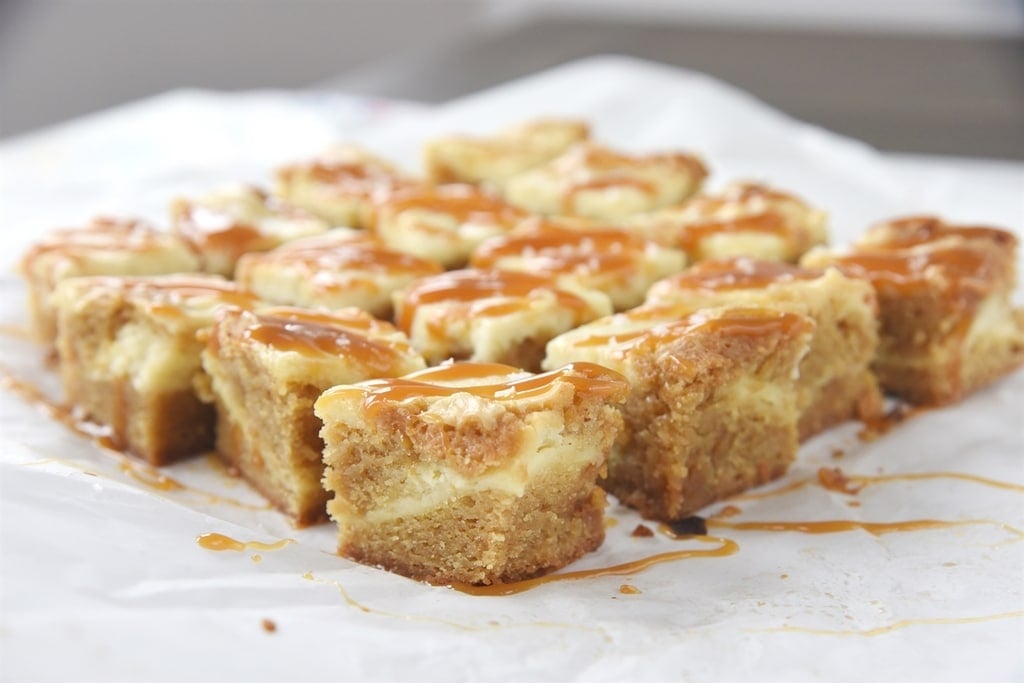 Salted Caramel Cheesecake Blondies