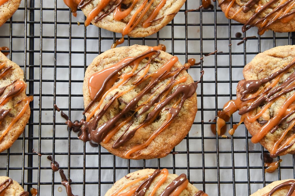 Caramel Sundae Cookies on a cooking rack