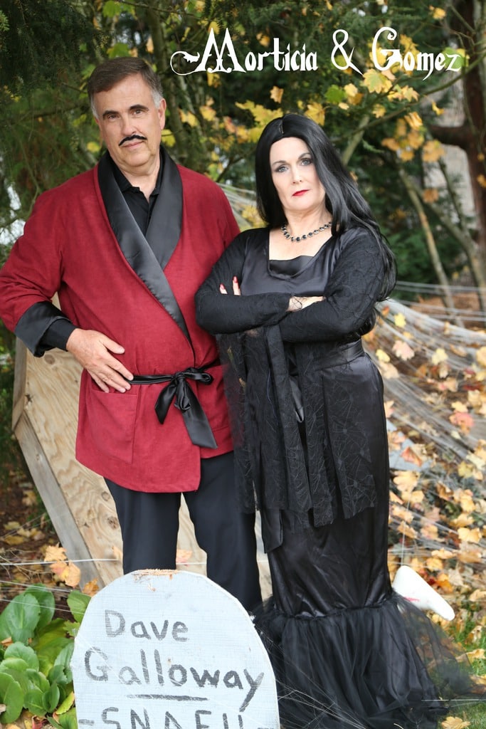 Morticia and Gomez Couple Costume