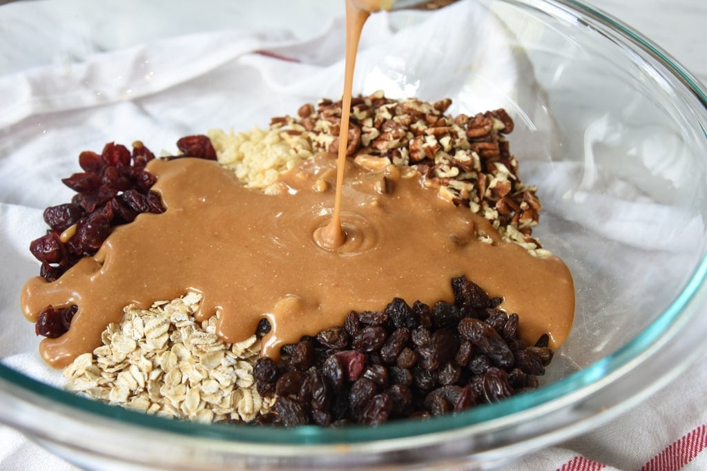 Peanut Butter and Oatmeal Breakfast Bars