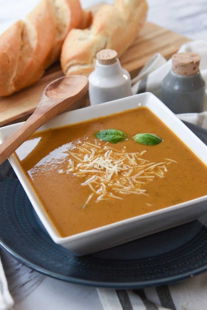 Roasted Red Pepper and Garlic Soup