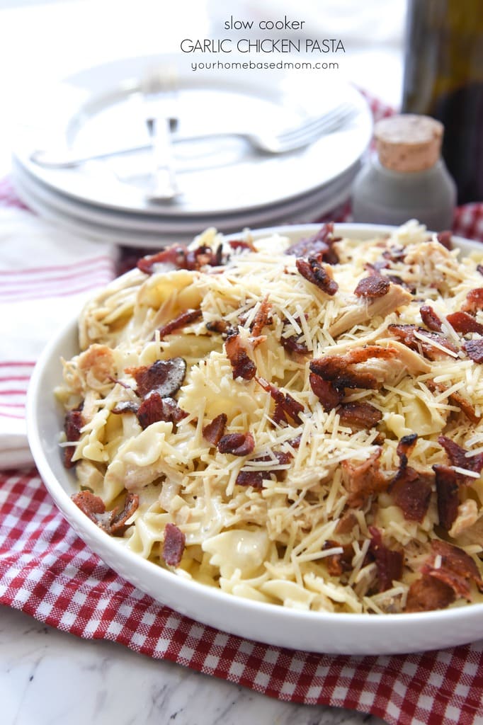 Slow Cooker Garlic Chicken Pasta