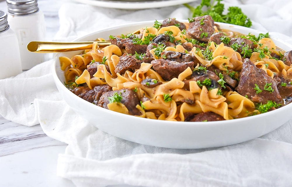 beef stroganoff and noddles