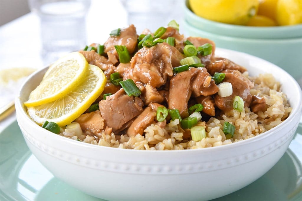 Create a restaurant style lemon chicken in minutes using your Instant Pot Chinese Lemon Chicken Recipe