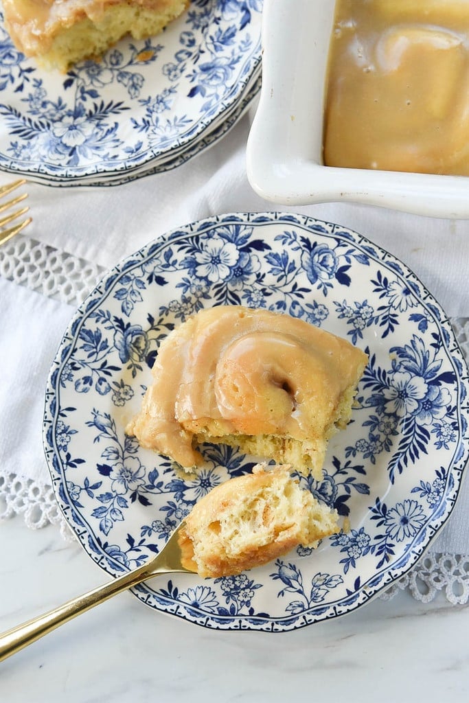 Vanilla Pudding Cinnamon Rolls with Caramel Frosting